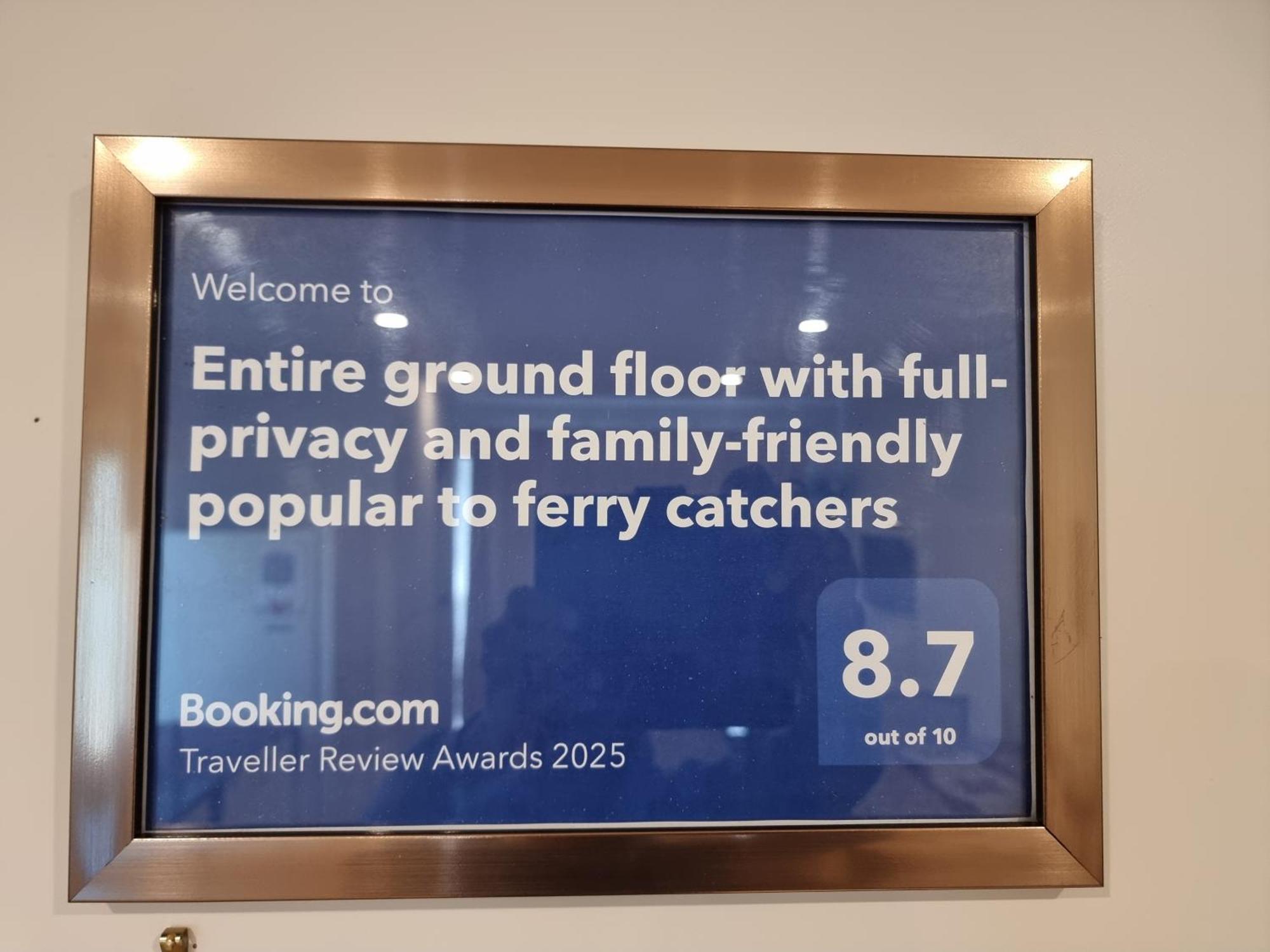 Entire Ground Floor With Full-Privacy And Family-Friendly Popular To Ferry Catchers 惠灵顿 外观 照片